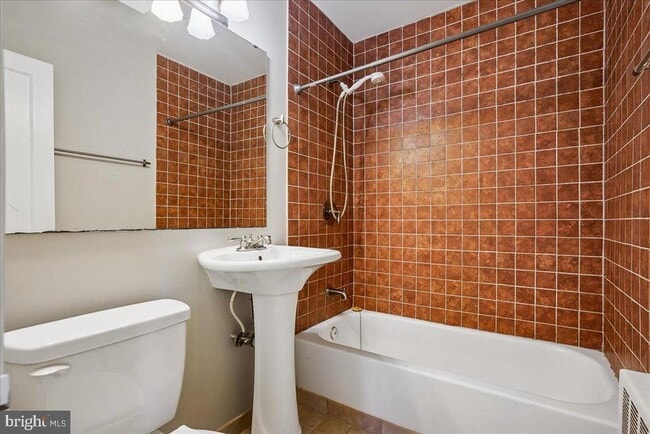 Building Photo - 4805 23rd St S