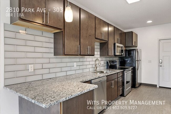 Building Photo - 2810 Park Ave