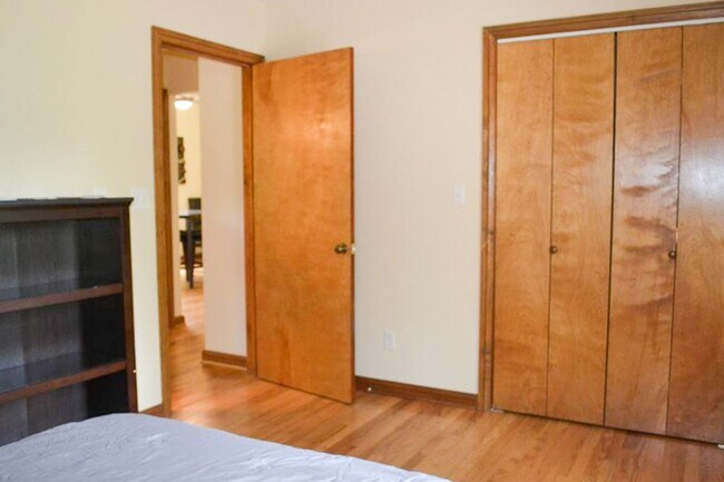 Building Photo - Furnished Golf Course Rental