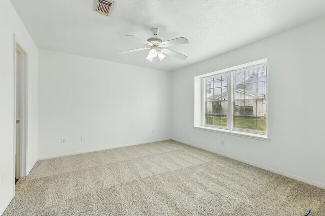 Building Photo - 2079 Country Village Blvd