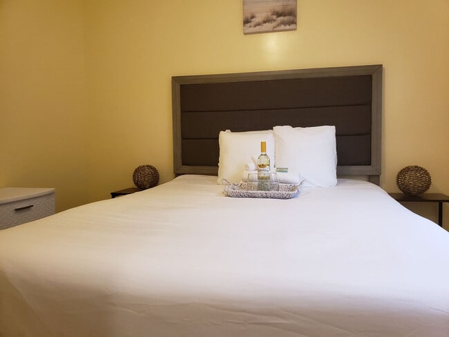 Building Photo - 59 Dartmouth Ave