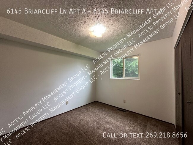 Building Photo - 6145 Briarcliff Ln