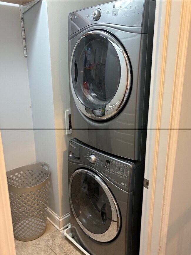 Building Photo - 3291 Coral Ln