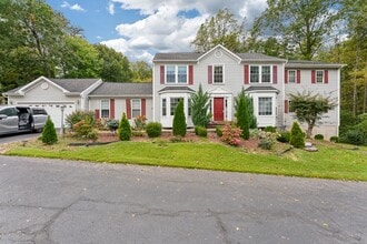Building Photo - Charming 4 bedroom 3 bathroomSingle-Family Home for Rent! Discover your dream home with this stun...