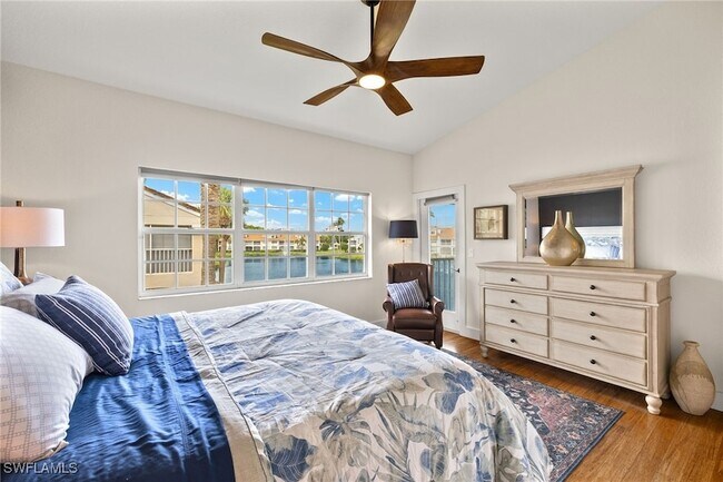 Building Photo - 8365 Excalibur Cir