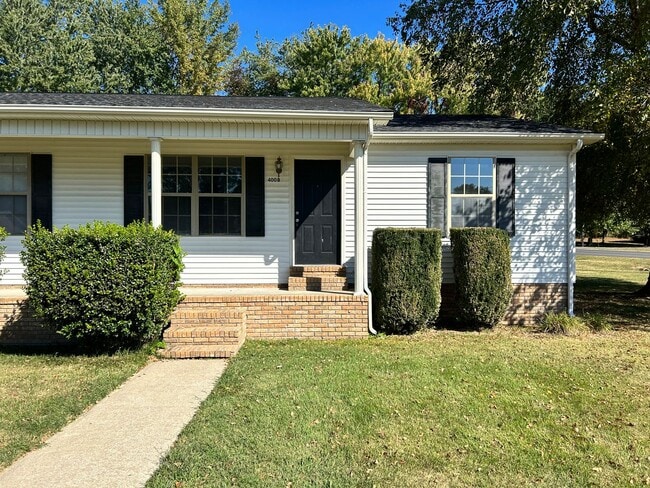 Building Photo - 400 Northwood Dr