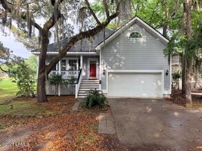 Building Photo - 70 Tuscarora Ave
