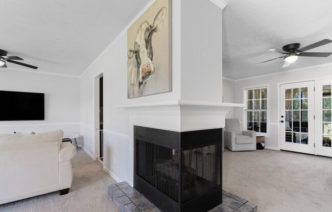 Building Photo - NEW LISTING!!!!!