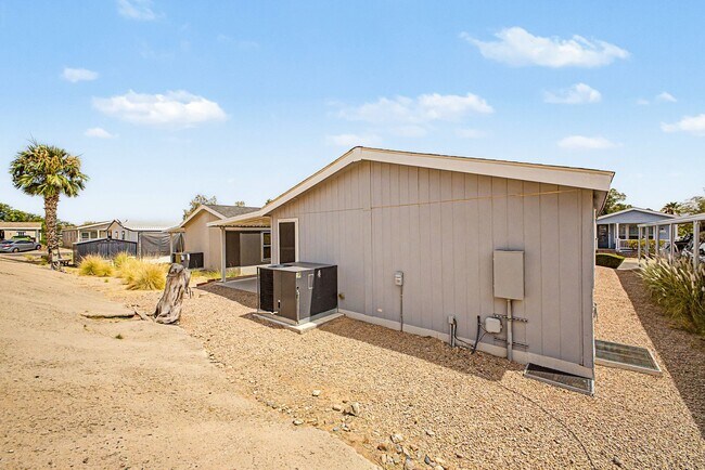 Building Photo - 1702 E Michelle Dr