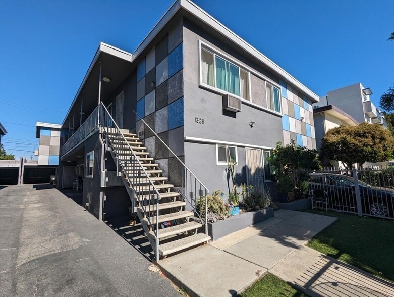 Building Photo - 1328 Gordon St