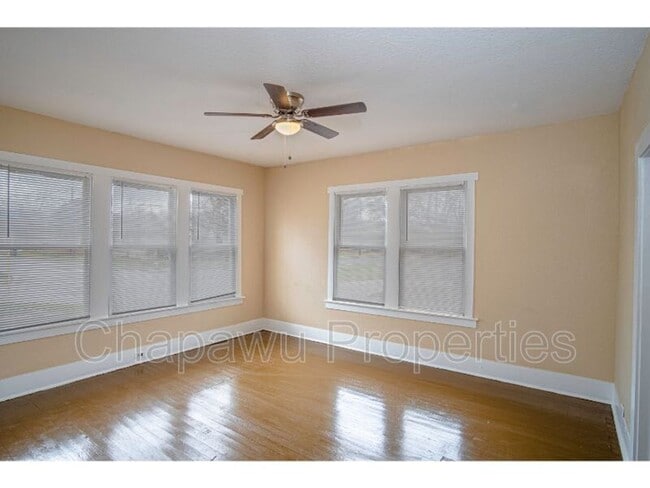 Building Photo - 1101 Gibbs St