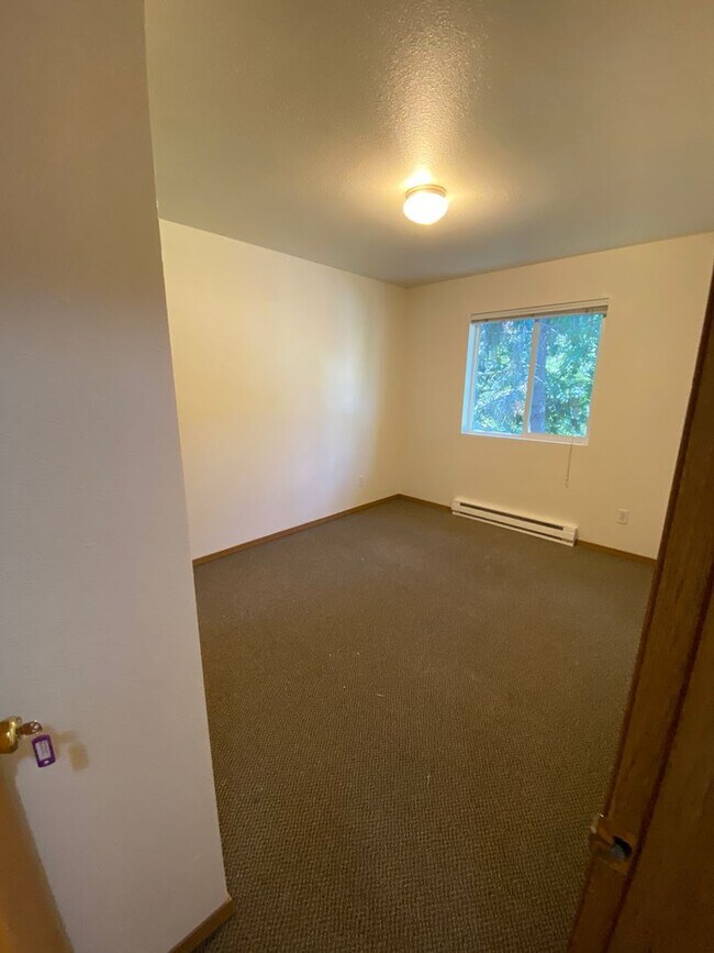 Building Photo - 607 Taylor