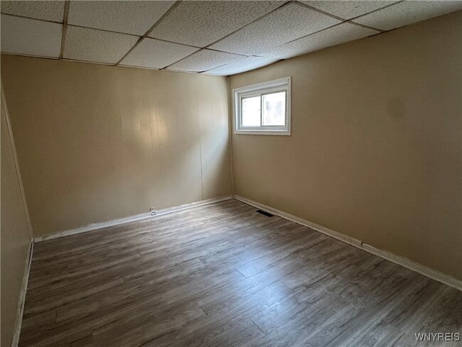 Building Photo - 540 Willett St