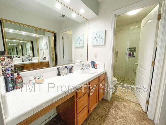 Building Photo - 9424 Blackswain Pl