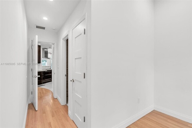 Building Photo - 776 NE 74th St