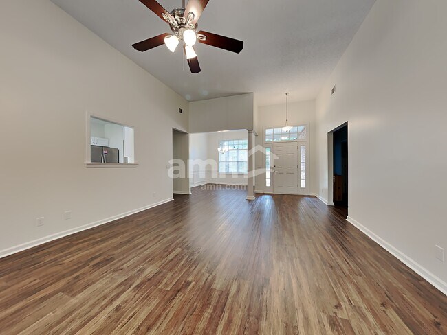 Building Photo - 4 Coronado Ct