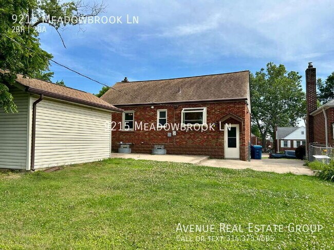 Building Photo - 9215 Meadowbrook Ln