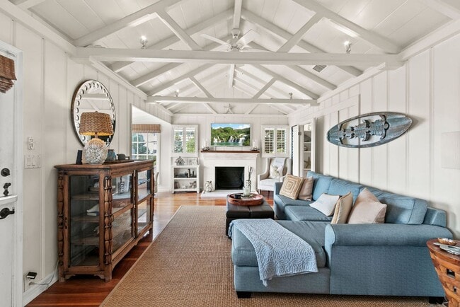 Building Photo - Virginia Way - Mohajer Unit A