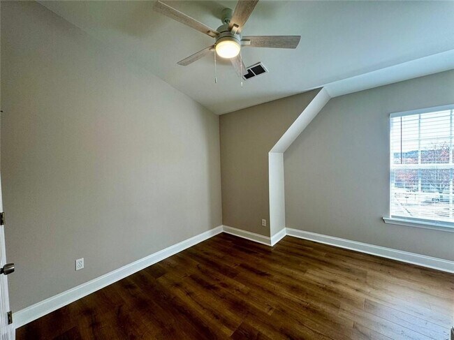 Building Photo - 2662 Pierce Brennen Ct NE
