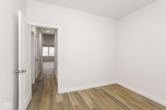 Building Photo - 2950 Winthrop Ave