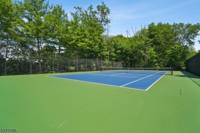 Building Photo - 22 Pebble Beach Dr
