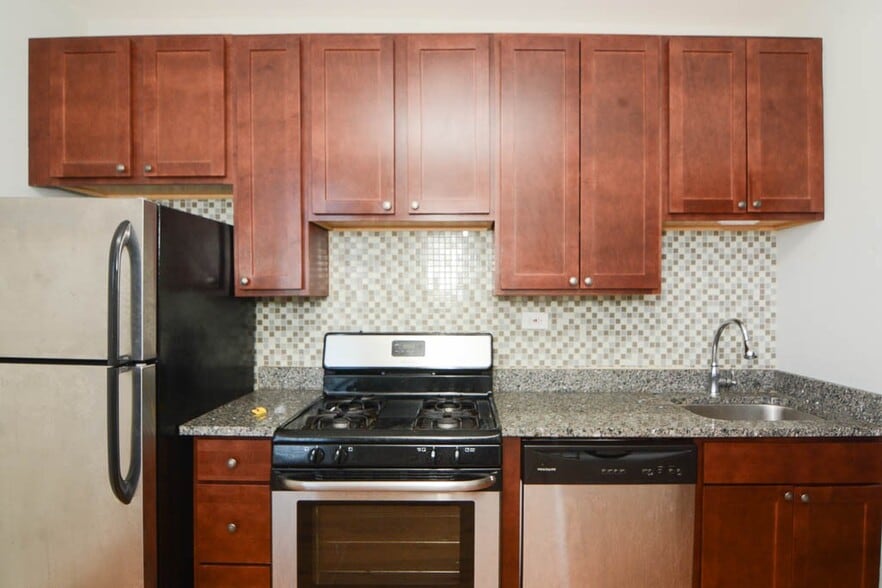Building Photo - 4337 N Wolcott
