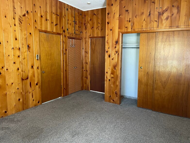 Building Photo - 235 S 300 E