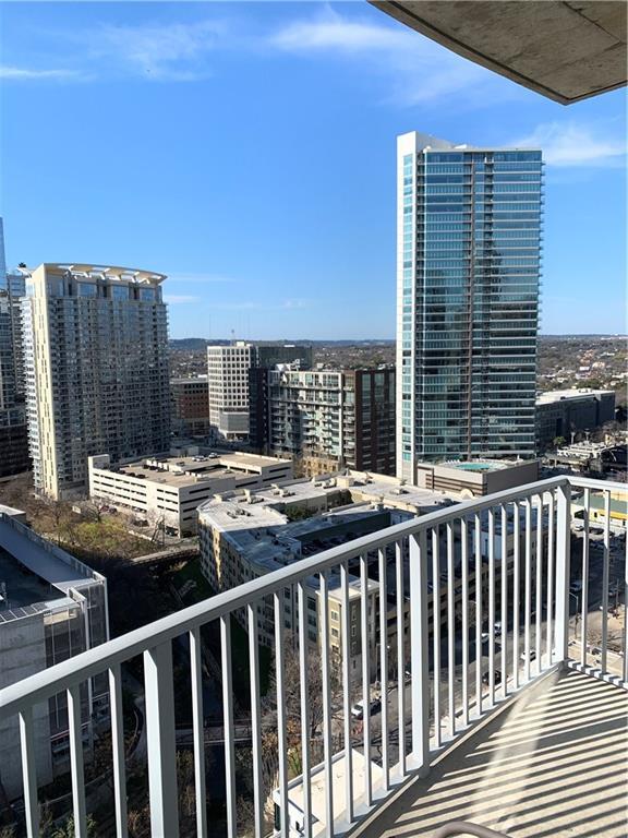 Building Photo - 360 Nueces St