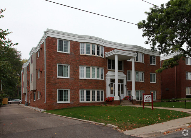 Primary Photo - Lynn Apartments