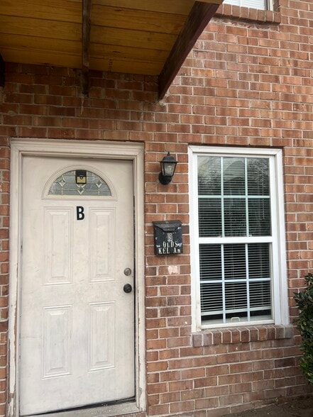 Building Photo - 222 W 34th St