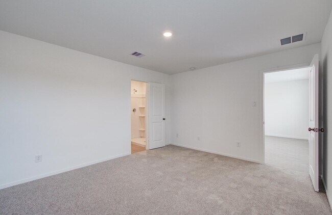Building Photo - 17925 Valle Cupa Ln