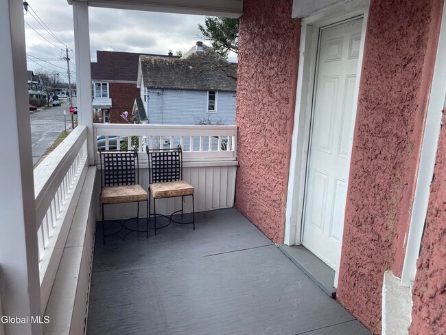 Building Photo - 1130 Pleasant St