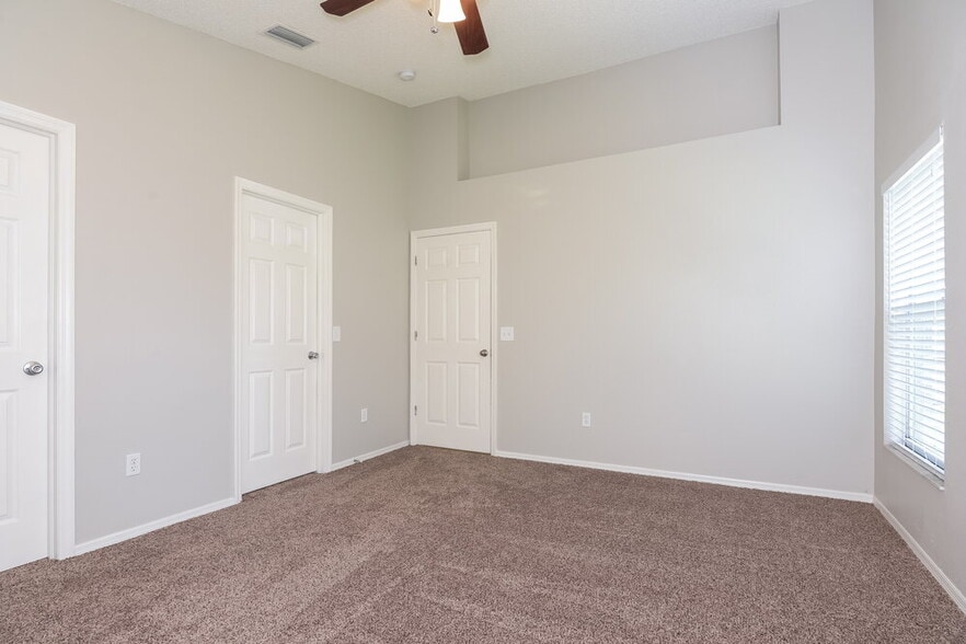 Building Photo - 8710 Morrison Oaks Ct