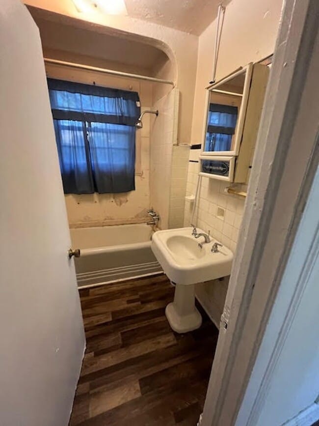 Building Photo - 812 Rhem St