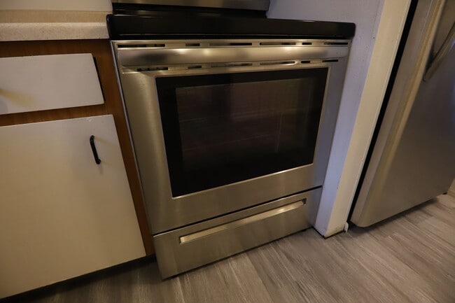 Building Photo - 257 Canby St