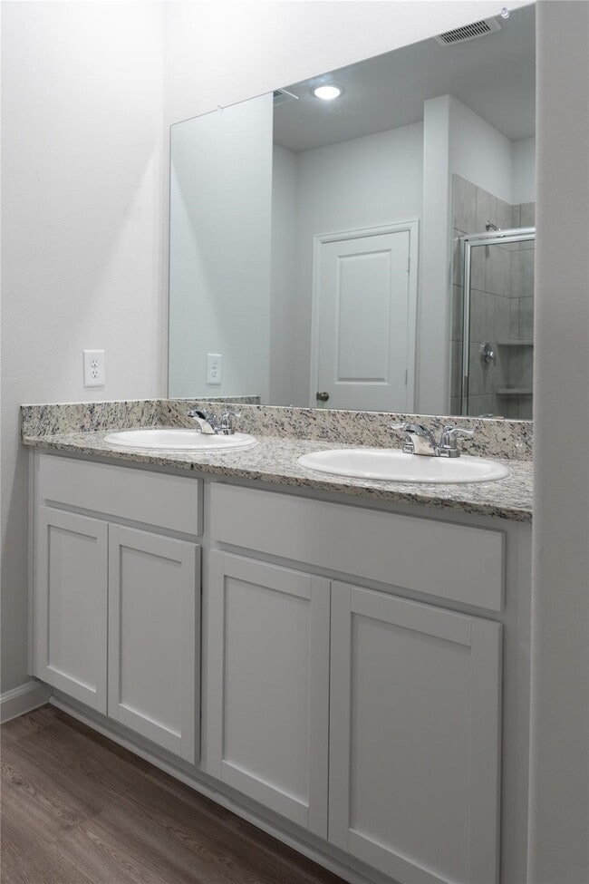 Building Photo - 64 Valiant Ridge Trail