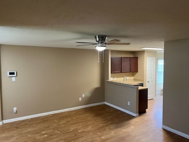 Building Photo - Elegant Living with 4 Bedrooms and 2.5 Baths in Houston, TX