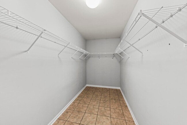 Building Photo - 129 Springbrook Trail S