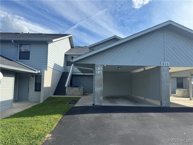 Building Photo - 810 E Gilchrist Ct