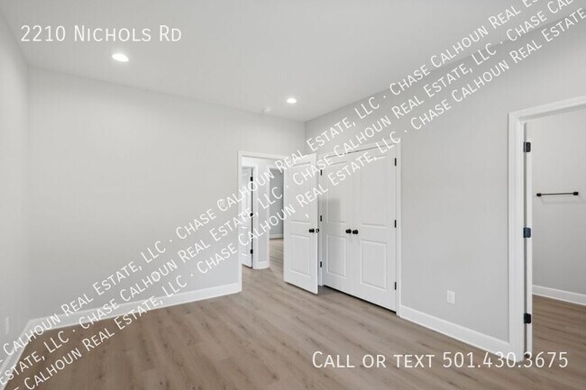 Building Photo - 2210 Nichols Rd