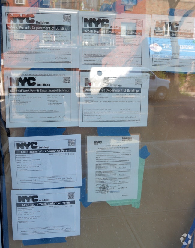 Building Photo - 6241-6249 Forest Ave