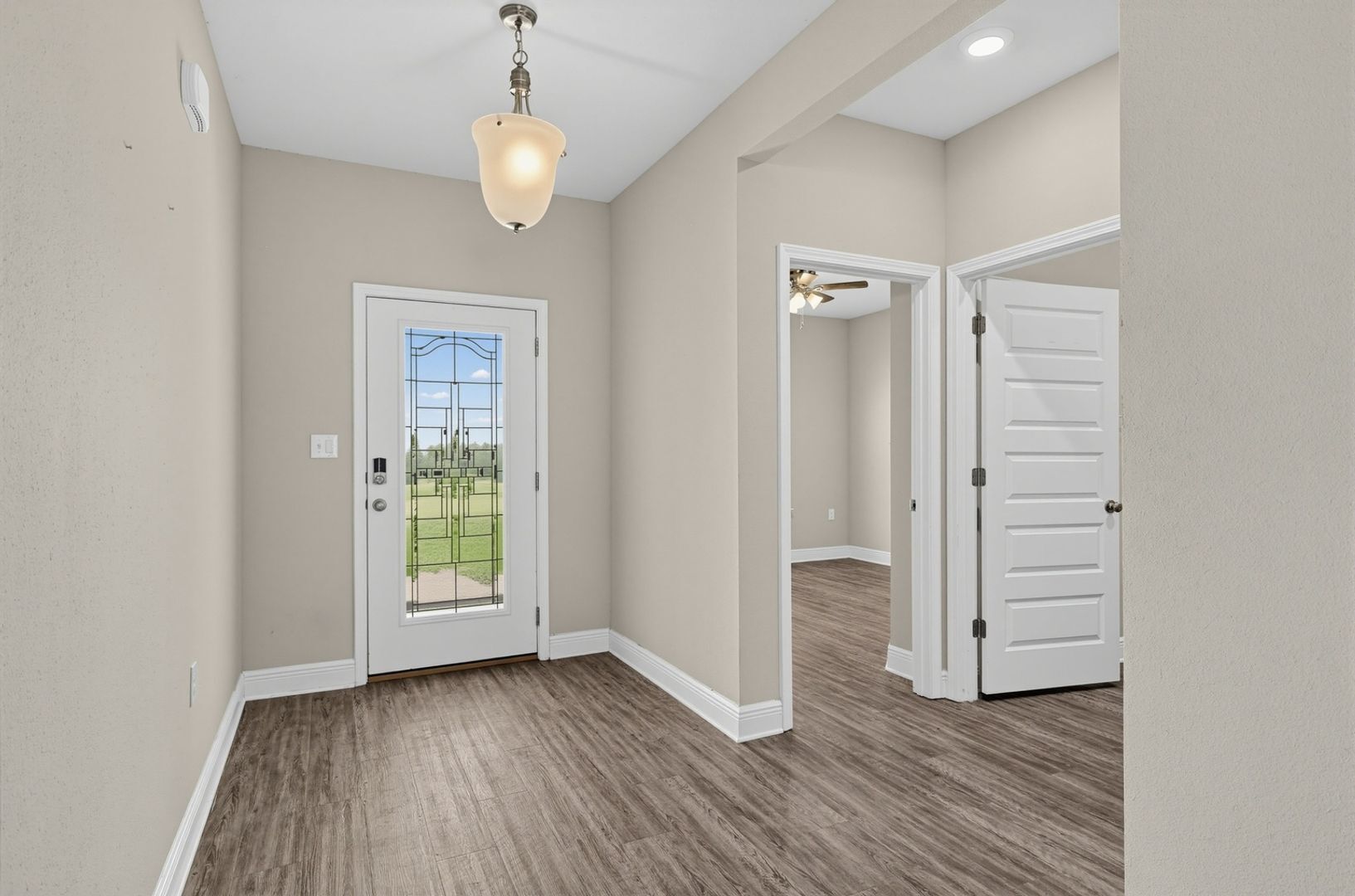 Building Photo - 24848 Smarty Jones Cir