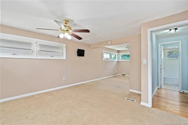 Building Photo - 73 Wepawaug Dr