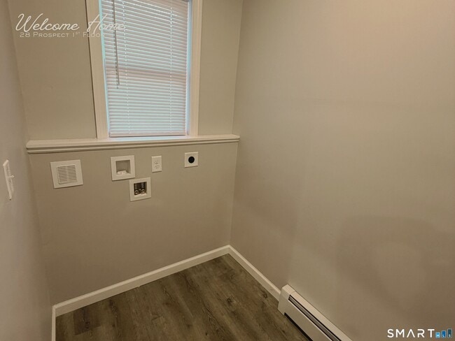 Building Photo - 28 Prospect St