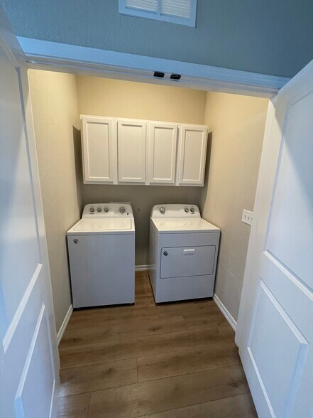 Building Photo - 5524 Stetson Hills Blvd