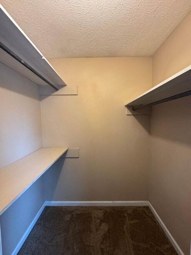 Building Photo - 292 Audrea Ln
