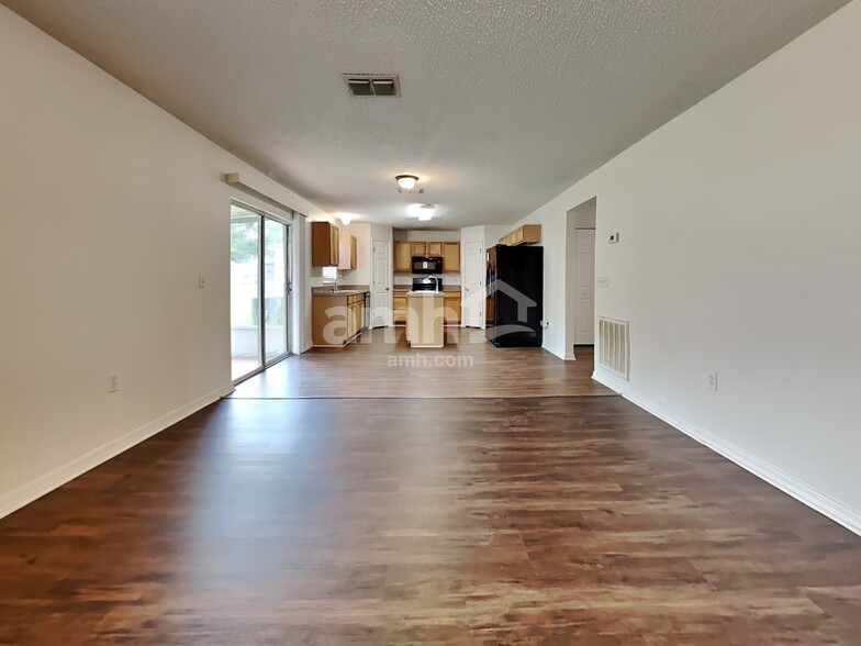 Building Photo - 5514 Ortega Park Blvd
