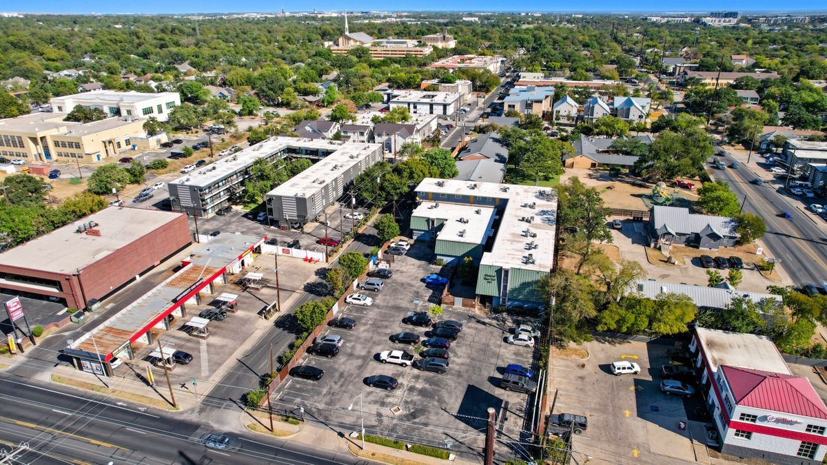 Building Photo - 3815 Guadalupe St