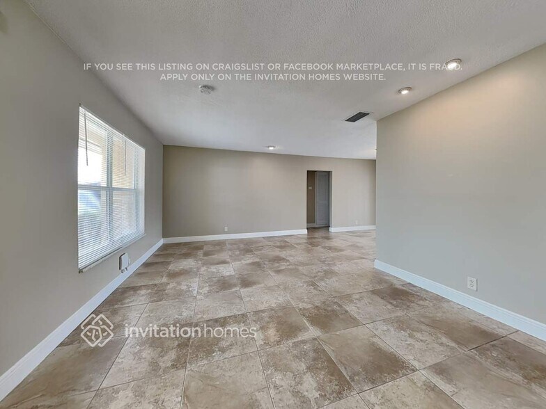 Building Photo - 7608 NW 43rd Ct