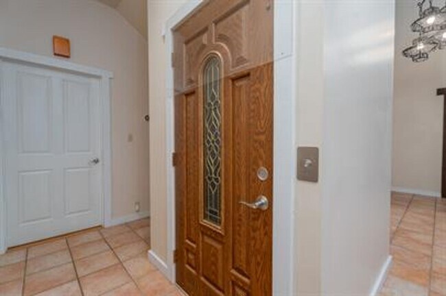 Building Photo - Uniquely breathtaking custom home with in-law suite on almost 4 acres